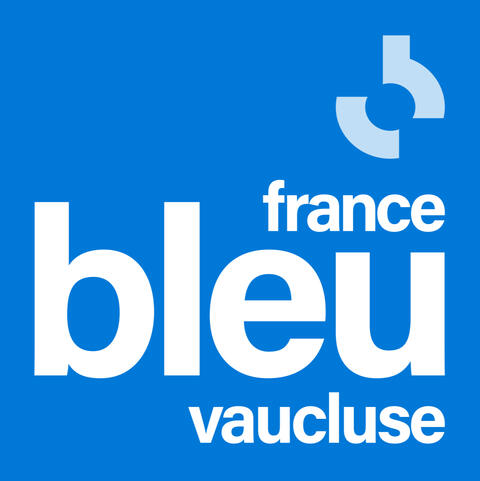 Nousaire's first EP : Cèu contains 4 titles : Amondaut, Vòli Pantaiar, L'Endevenidor and Fau Ben Que Te Digue. Each of these songs have their own peculiarity and influence. They are all sung in Provençal.